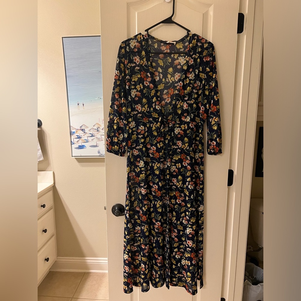 Floral kimono wrap. Size medium.